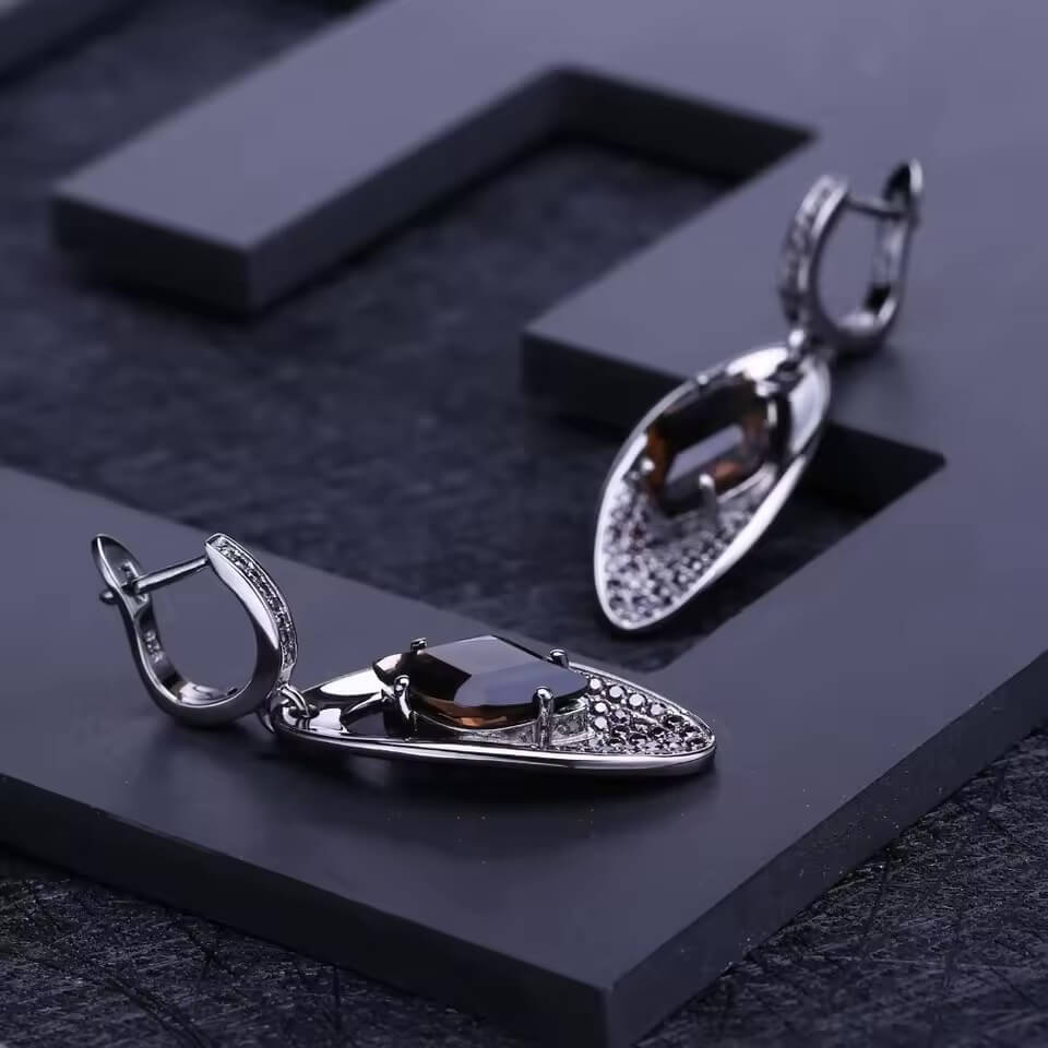 Élise Noir – Timeless Luxury, Worn Boldly - MAISON ELISE